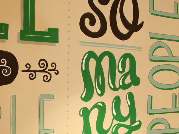 Holiday_Inn_typography_mural_09